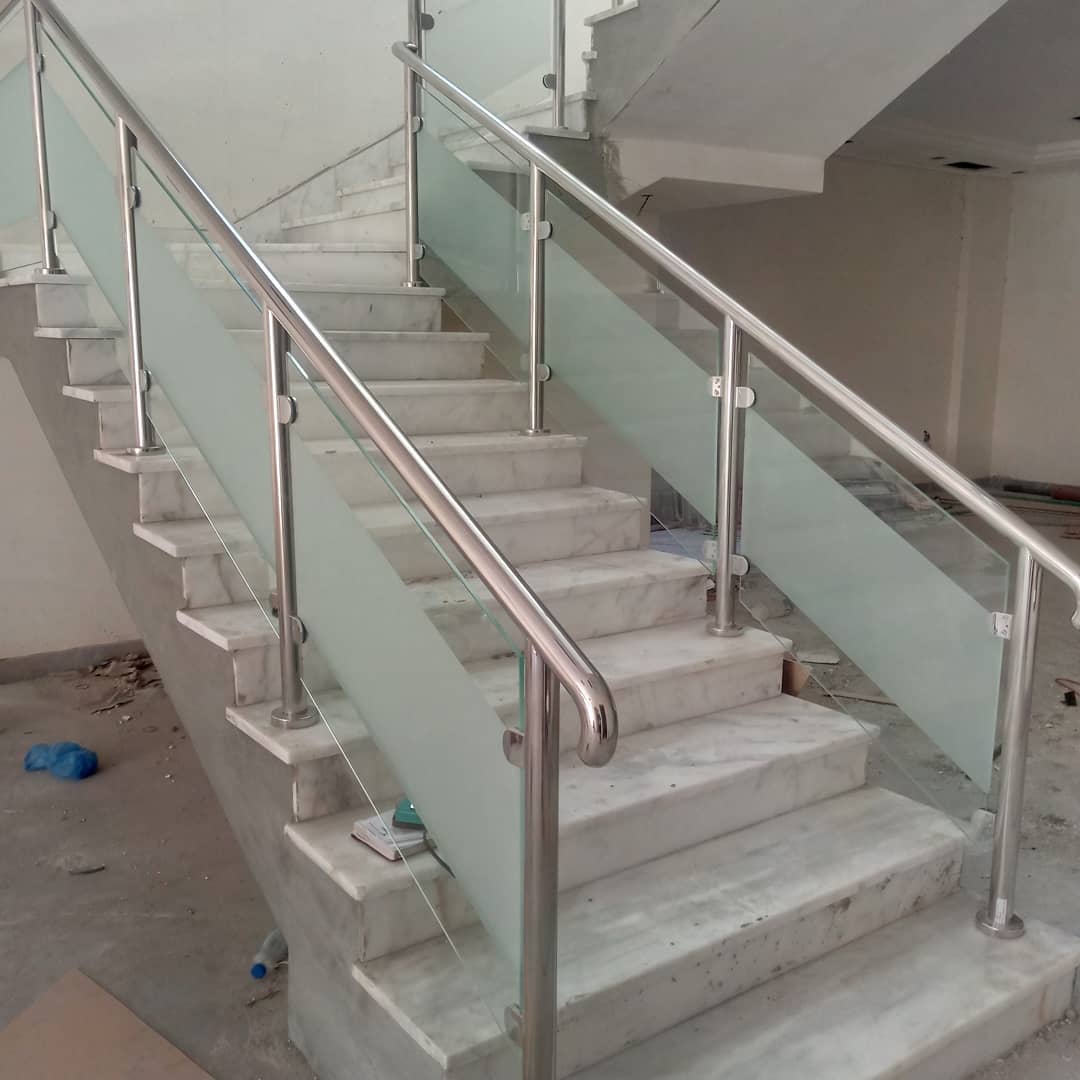 Luxury Glass Staircases by Markaz Al Noor